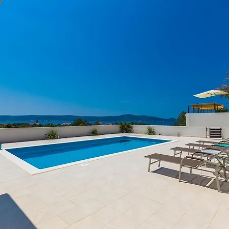 Ria Apartament *