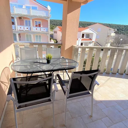 Apartment Ria