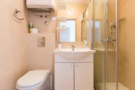 Ria Apartment