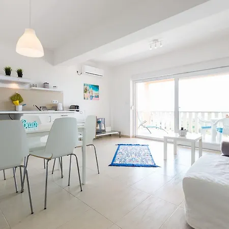 Apartment Ria *